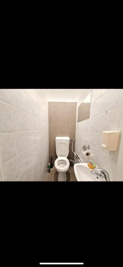 Bishnu Hostel Zagabria Esterno foto