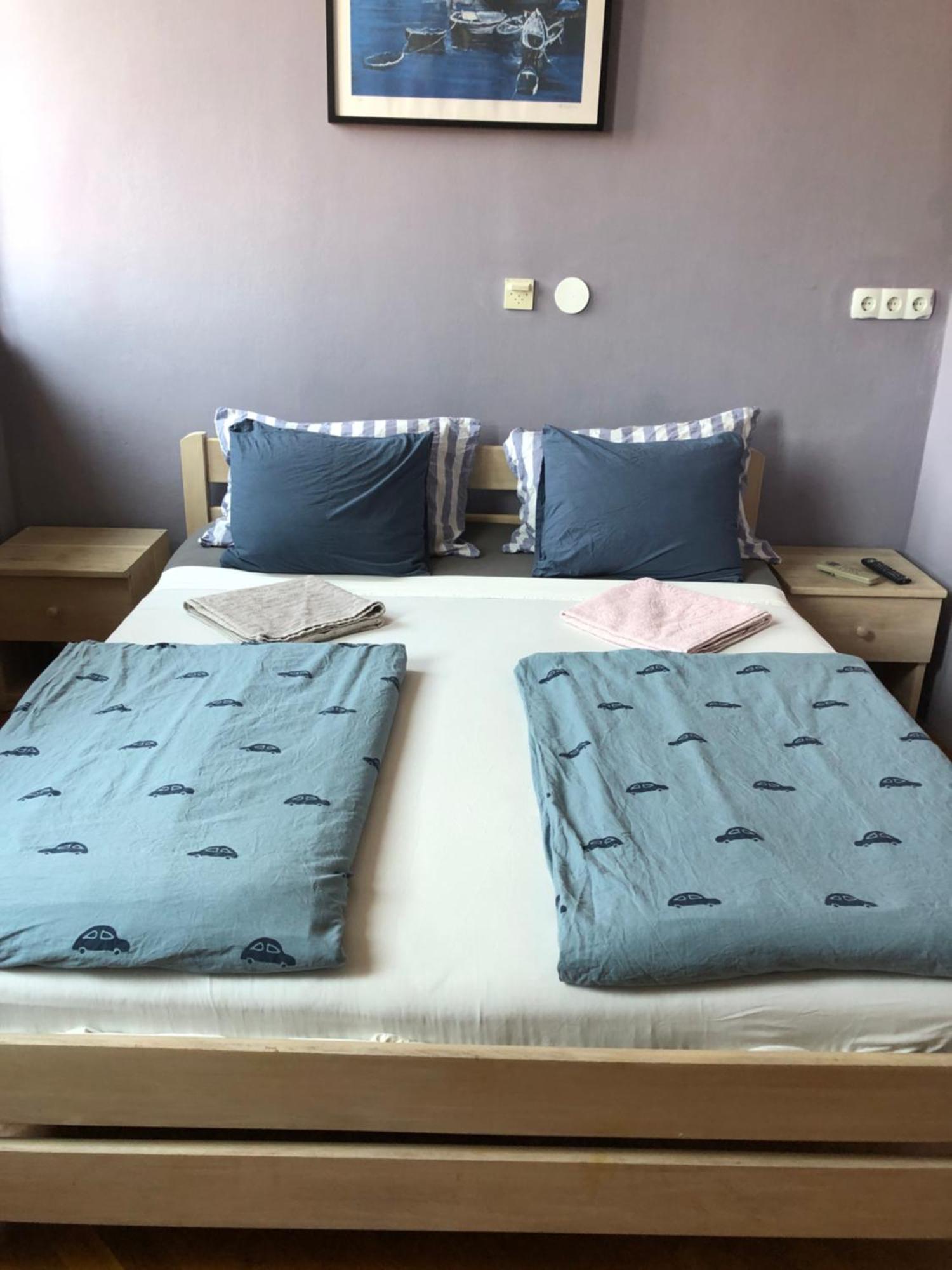 Bishnu Hostel Zagabria Esterno foto